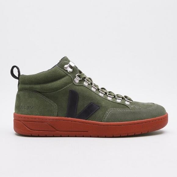 NWOT Veja Roraima Green Suede Hiking Sneakers Black V Logo Red Gum Sole Size 5 - Picture 1 of 15